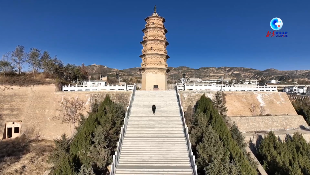 在甘肅慶陽，埃及留學生阿雅體驗“穿越”到古代
