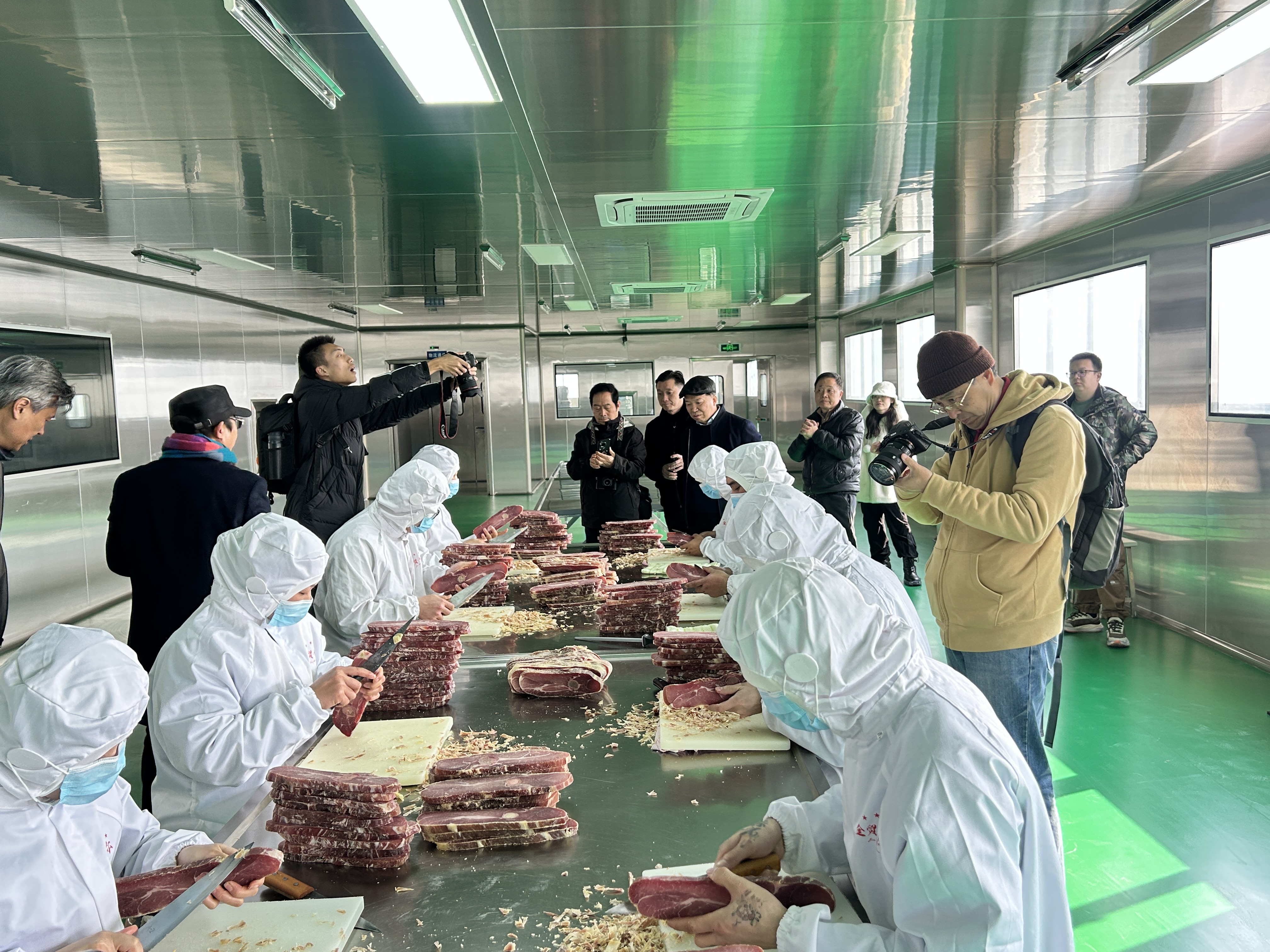 “影像記錄時代——走進詩畫浦南”主題采風活動在浦江縣浦南街道正式啟動
