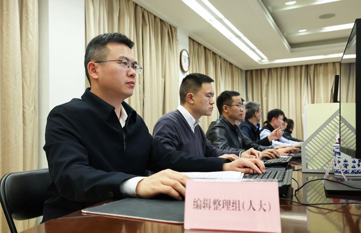 聽民意 匯民智丨讓“民意直通車”更加便捷高效——2025年旁聽全國兩會工作掃描