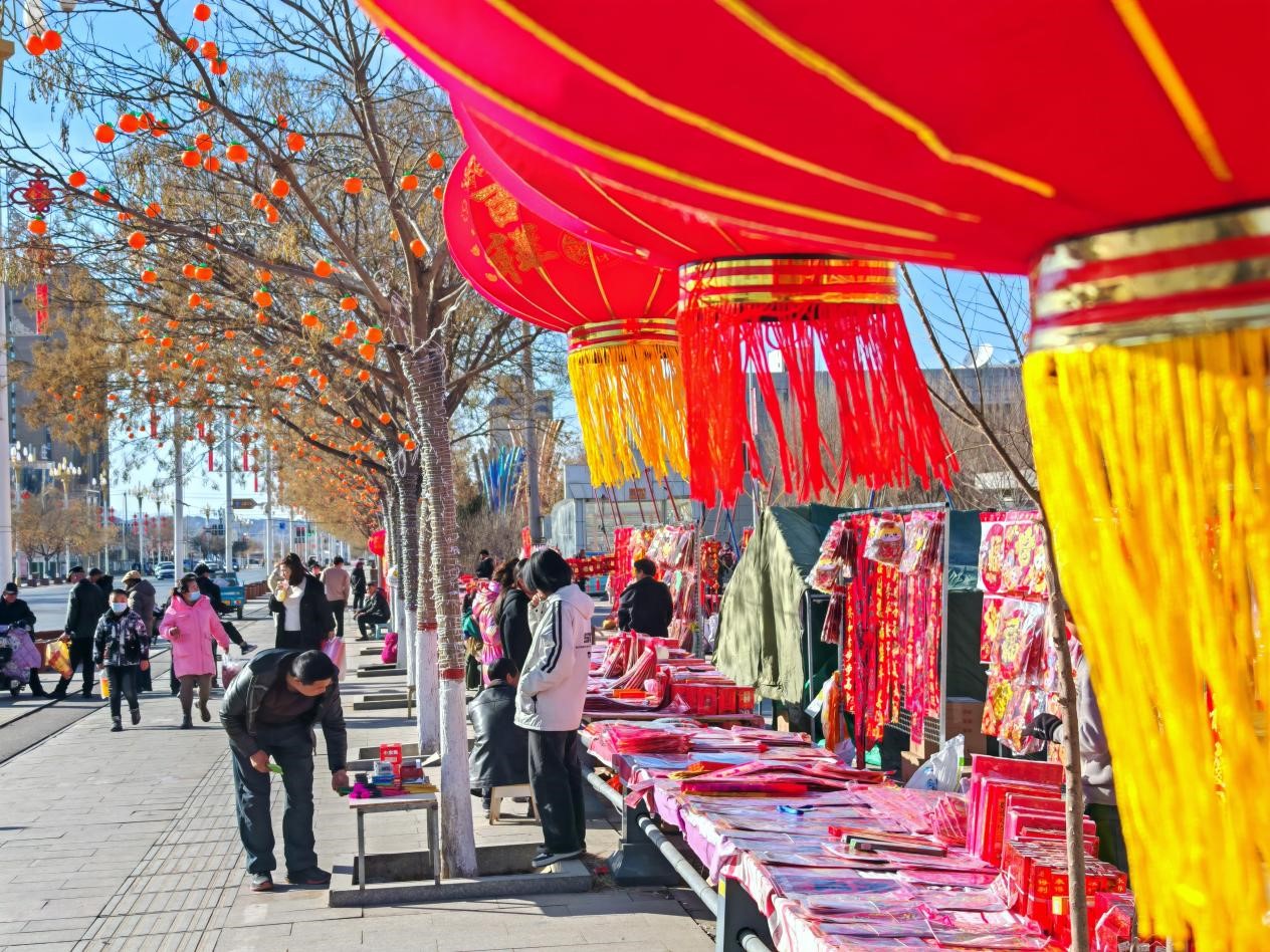 甘肅山丹：年貨集市熱鬧非凡