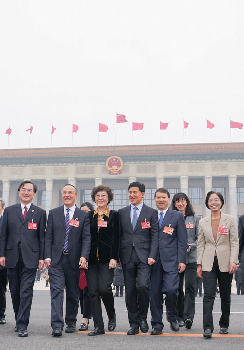 逐夢春天裏 同心向未來——十四屆全國人大三次會議閉幕側記