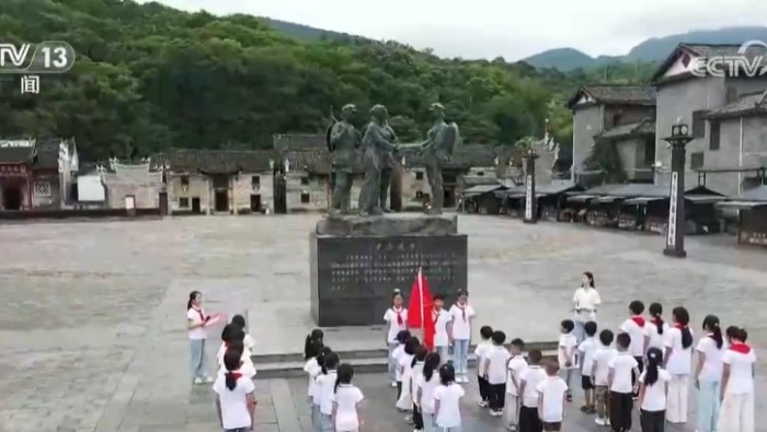 紅色研學、勞動體驗……各地中小學開展豐富多彩的少先隊主題實踐活動