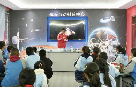 天津理工大學援疆支教團打造科學思維課堂 助力受援校做好科學教育加法