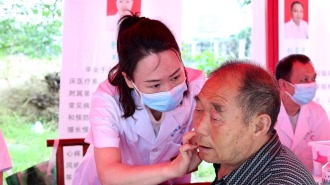湖南衡陽縣專家下沉到家門口 家庭醫生守護群眾健康