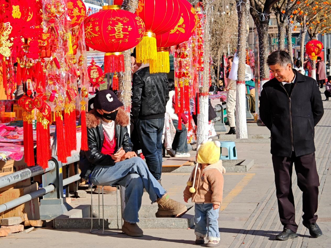甘肅山丹：年貨集市熱鬧非凡