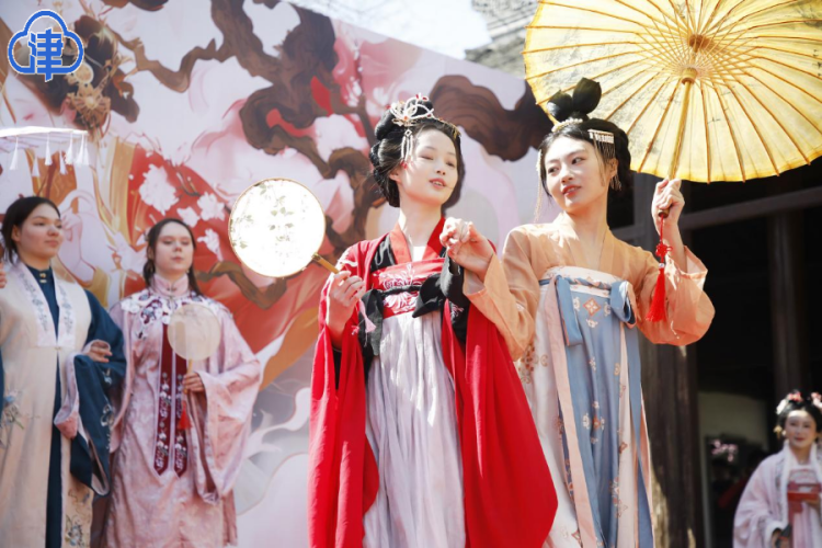 千年古韻煥新姿 問津園上演沉浸式文化盛宴