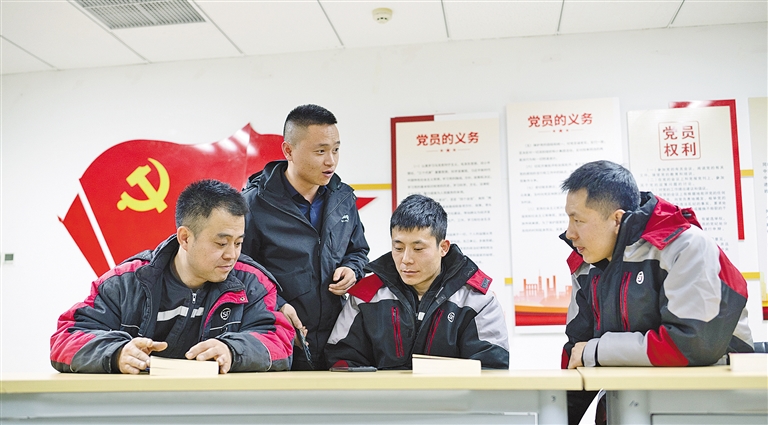 呼和浩特：溫暖青城的“快遞俠”_fororder_7
