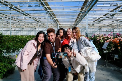 “絲路IP 機遇中國”｜外國網紅博主走進蘭州新區 解鎖絲路新城的多元魅力_fororder_3