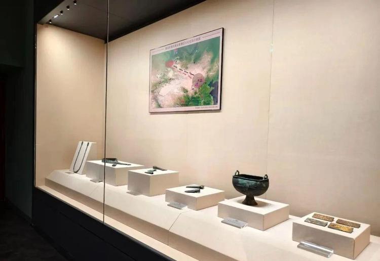 鄂爾多斯市鄂托克前旗博物館揭牌成立_fororder_博物館4