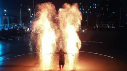 津彩過大年 | 打鐵花的極致浪漫在“團西”_fororder_團西