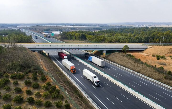 總書記在全國兩會上的重要部署引領中國式現代化譜新篇