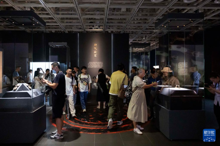 “楚風烈——安徽楚文化文物精品展”在滬開幕_fororder_楚風烈2