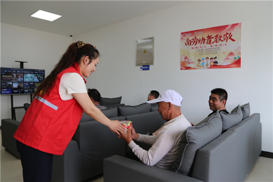 徐州市205國道鐘吾服務區打造省界“公路悅行”服務新典範_fororder_圖片24
