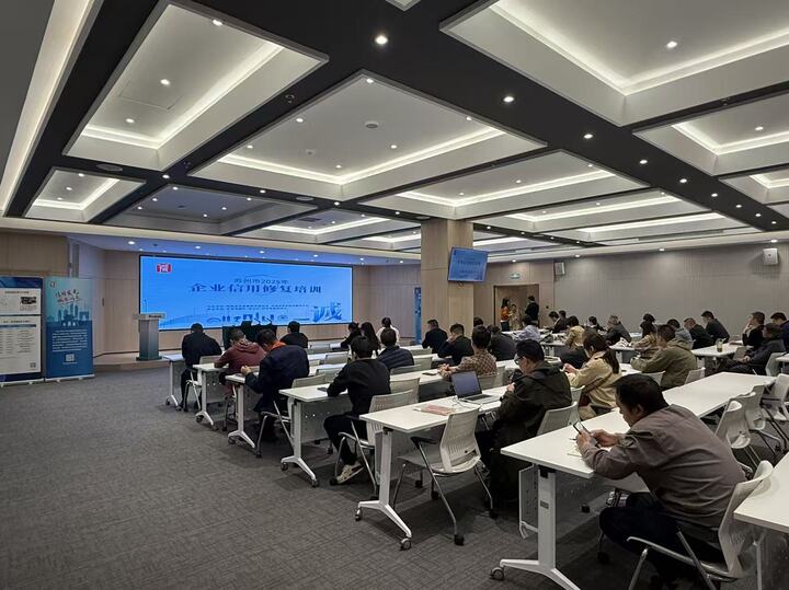 探訪城市“隱藏款”福利——當誠信融入菜場、課堂與政務_fororder_IMG_1654