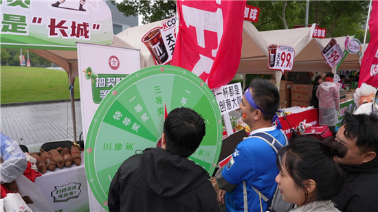熱血足球邂逅家國情懷 南京奧體中心上演國防動員“跨界聯動”_fororder_圖片12
