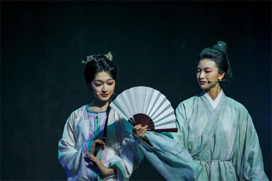 話劇《香域》駐場演繹 金陵飯店以多元業態擘畫南京文旅融合升級新圖景
