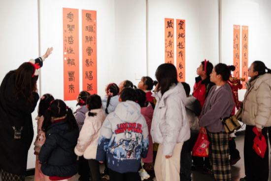 中外同享藝術年味 鹽城市美術館讓傳統文化惠民年味濃_fororder_微信圖片_20260218124042_41_18
