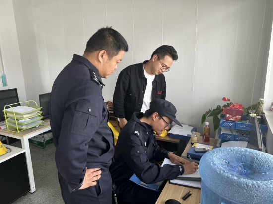 南通啟東警方：以公安之“為”解企業之“需” 邁出服務發展“加速度”_fororder_圖片 1