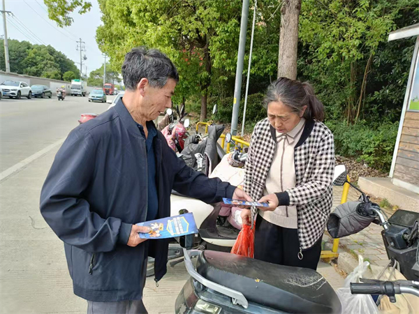 泰州海陵：銀齡力量激活基層治理新動能_fororder_5