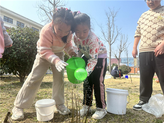 南通如皋市白蒲鎮：新姚小學“植”此青綠 種下強國復興的綠色希望_fororder_圖片14