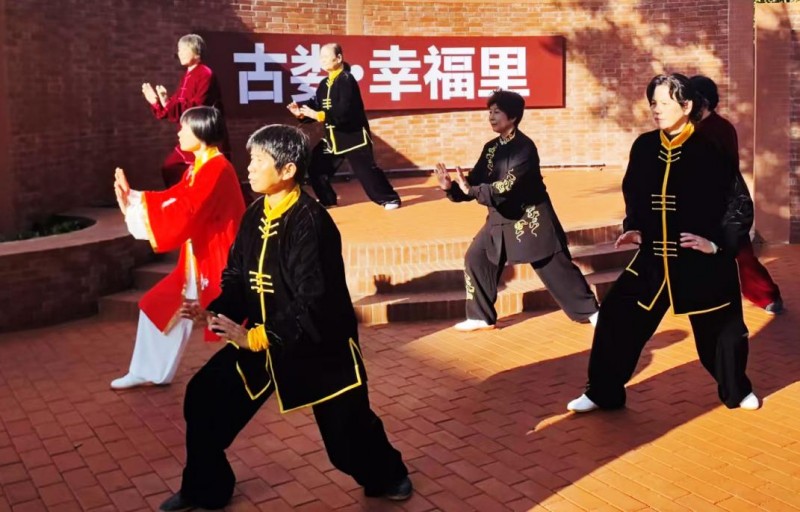 共情・共建・共生:一個安置社區的治理辯證法