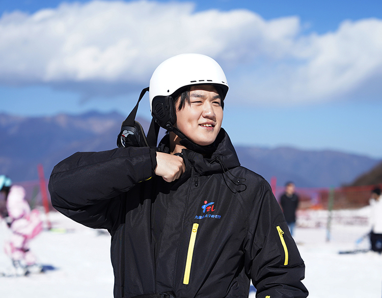 《愛在阿壩》拍攝花絮——九鼎山·太子嶺滑雪場