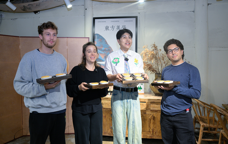 簡陽“圈粉”國際主播網紅：鄉村振興活力足 非遺傳承韻味濃_fororder__DSC6009