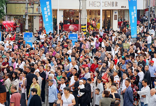 何以成都?兩千萬遊客見證成都的“凈優亮美”_fororder_1760100238460198