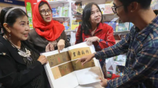 中國圖書在印尼國際書展受關注_fororder_1