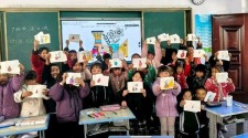 跨越山海 這群大學生點亮鄉村課堂