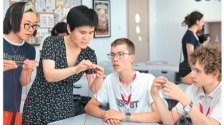 千名英國學子來華參加“中文培優”夏令營