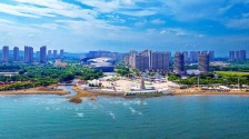 葫蘆島：碧海金沙引客來