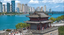解碼文化自信的城市樣本|文潤鐵打賦長歌——解碼古城襄陽的文化自信樣本