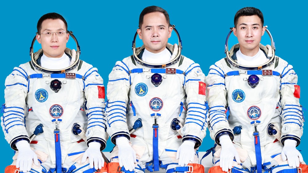 神二十一乘組確定：張陸、武飛、張洪章_fororder_XxjpsgC000016_20251030_PEPFN0A001