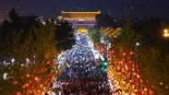 假期消費火熱 彰顯中國經濟蓬勃活力_fororder_202510029ad4eb04b70d4ef190594e2cf50f3195_20251002525a30dc5ca94f64a4b930212c7427ae