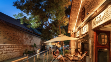 山東濟南：夜遊泉城新地標，百年上新街煥活城市“夜動力”_fororder_058a435bc7f440d895845ba70853451b.580x390
