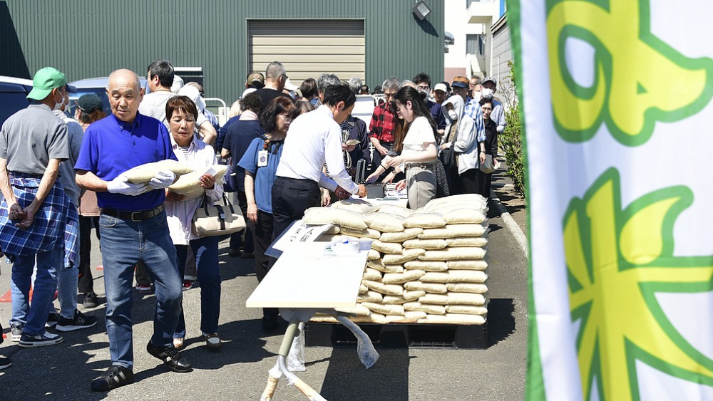 閃評丨小小米價再反彈 高市面臨大困擾_fororder_日本大米荒