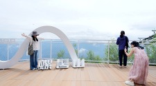 螺髻山以“17℃的清涼+”衝刺5A景區_fororder_aaf5c0c7a2264a0ea40b7495efa1a9a3.600x450