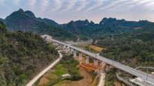 南憑高鐵崇憑段全線鋪軌完成 預計今年內具備通車條件_fororder_高鐵