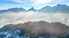 安徽池州：雲霧九華 風景獨好_fororder_60bb0903e18b42f2918db3b61621ba23.900x505.750x2147483647