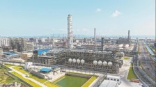 全球最大烷烴一體化生産基地在福建建成投産_fororder_f1f5ddb4a55d4f61bc7672138e05f8e5