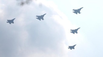 航母佩劍！殲-15T、殲-35等艦載機飛臨閱兵場_fororder_EWGCL62m3AZMi2yc