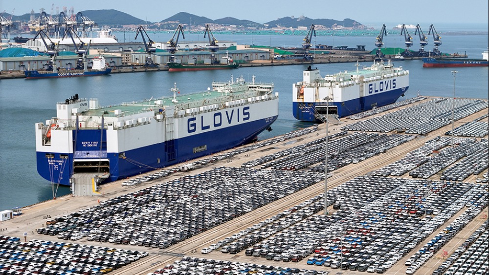 【新思想引領新征程】從跟跑到領跑 中國新能源汽車邁上新臺階_fororder_1758196250462_68