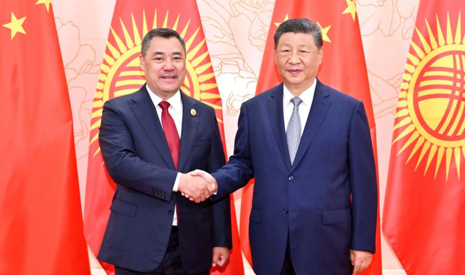 習近平會見吉爾吉斯斯坦總統扎帕羅夫_fororder_20250831cdca142743d34ce8a2b88aa04705a83d_20250831f1712256ea5342f994acd05dc1195ef4