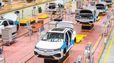 汽車業提質逐新拓增量_fororder_94d1eac16cdae671e26c6d9c694ad432