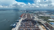 上半年西部陸海新通道班列運量同比增長76.9%
