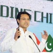 多國專家：中國兩會為全球治理注入穩定性與合作動力