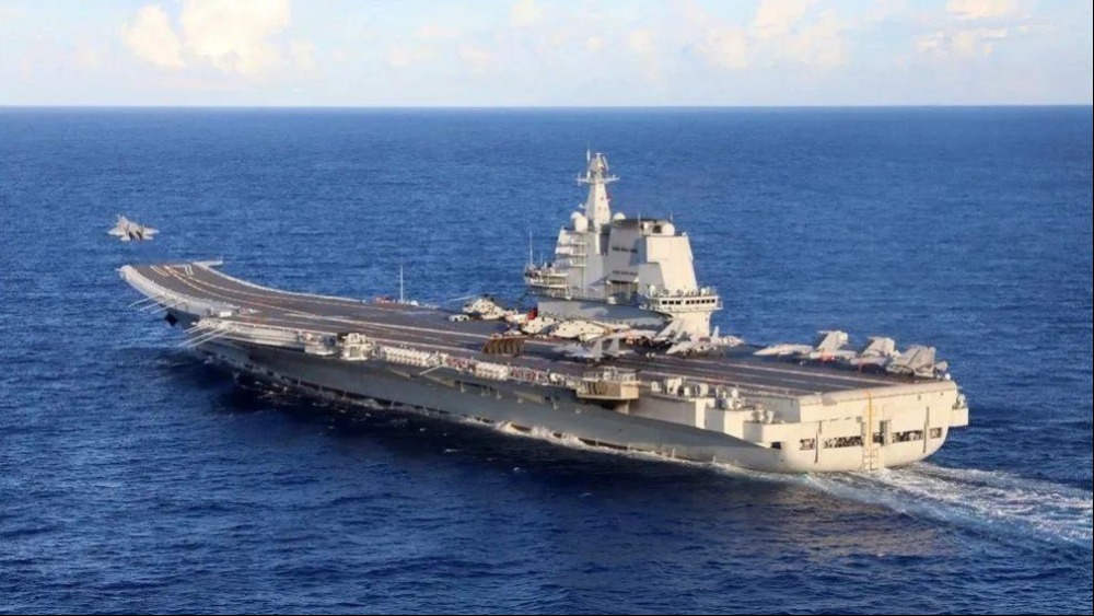 中國海軍雙航母編隊赴遠海開展實戰化訓練