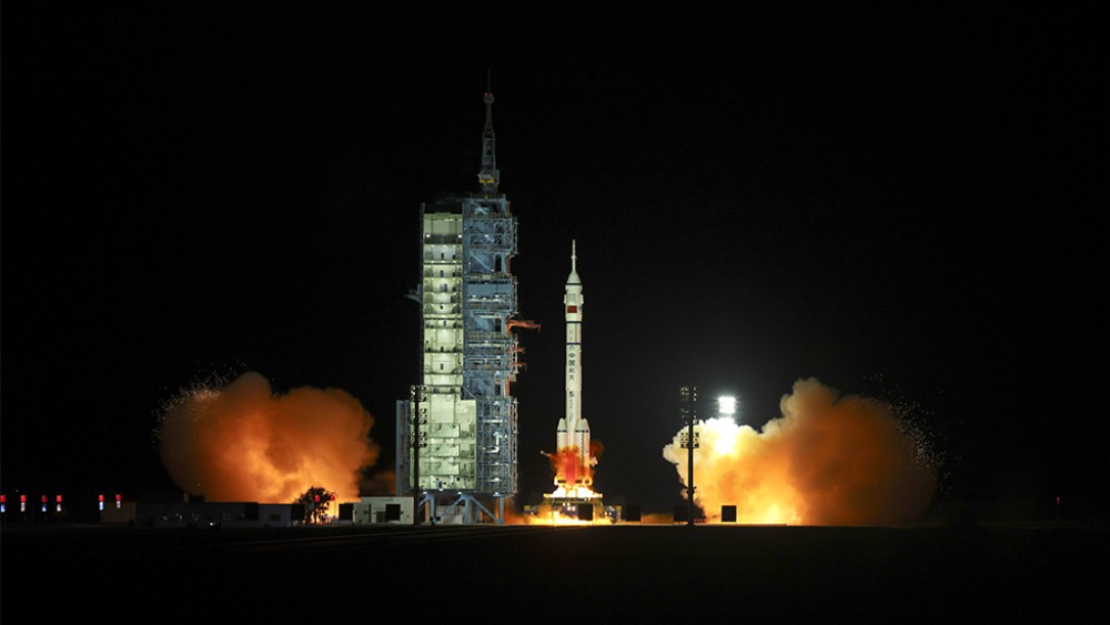 神舟二十一號載人飛船發射取得圓滿成功_fororder_1761927056260_614(1)