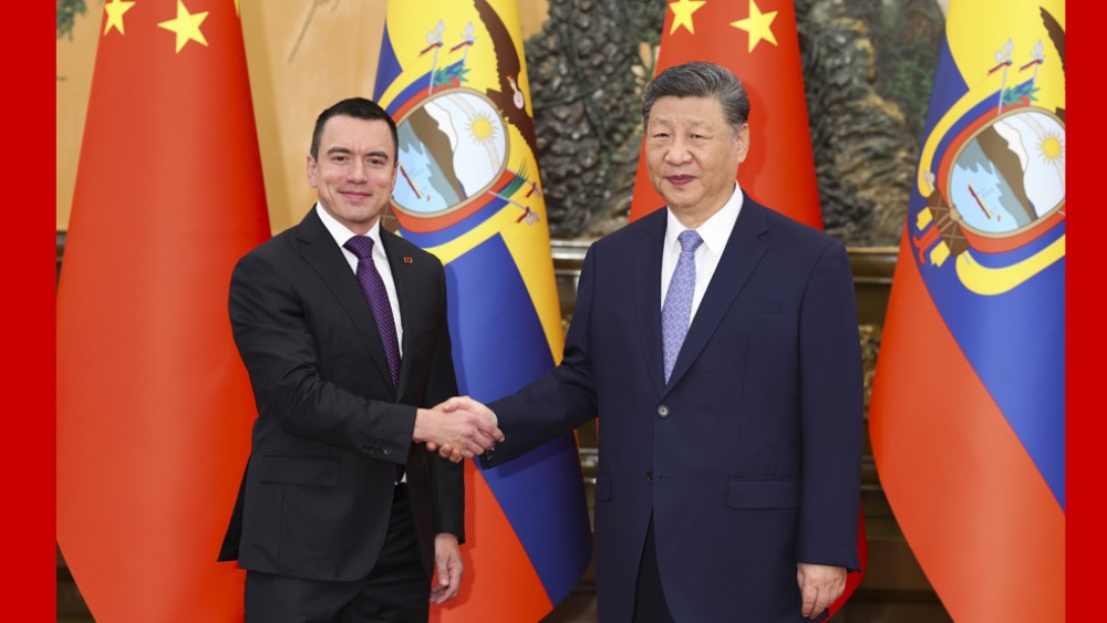 習近平會見厄瓜多爾總統諾沃亞_fororder_1751008435891_415